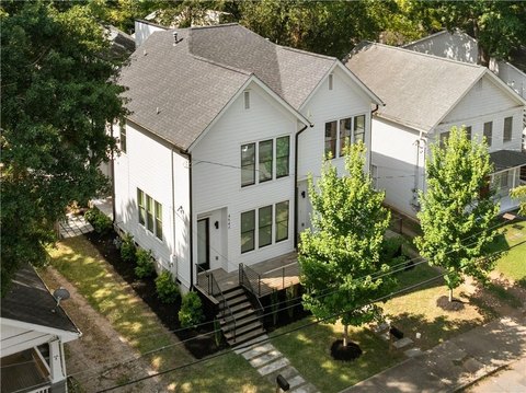 Newer Duplex with Rooftop Terraces