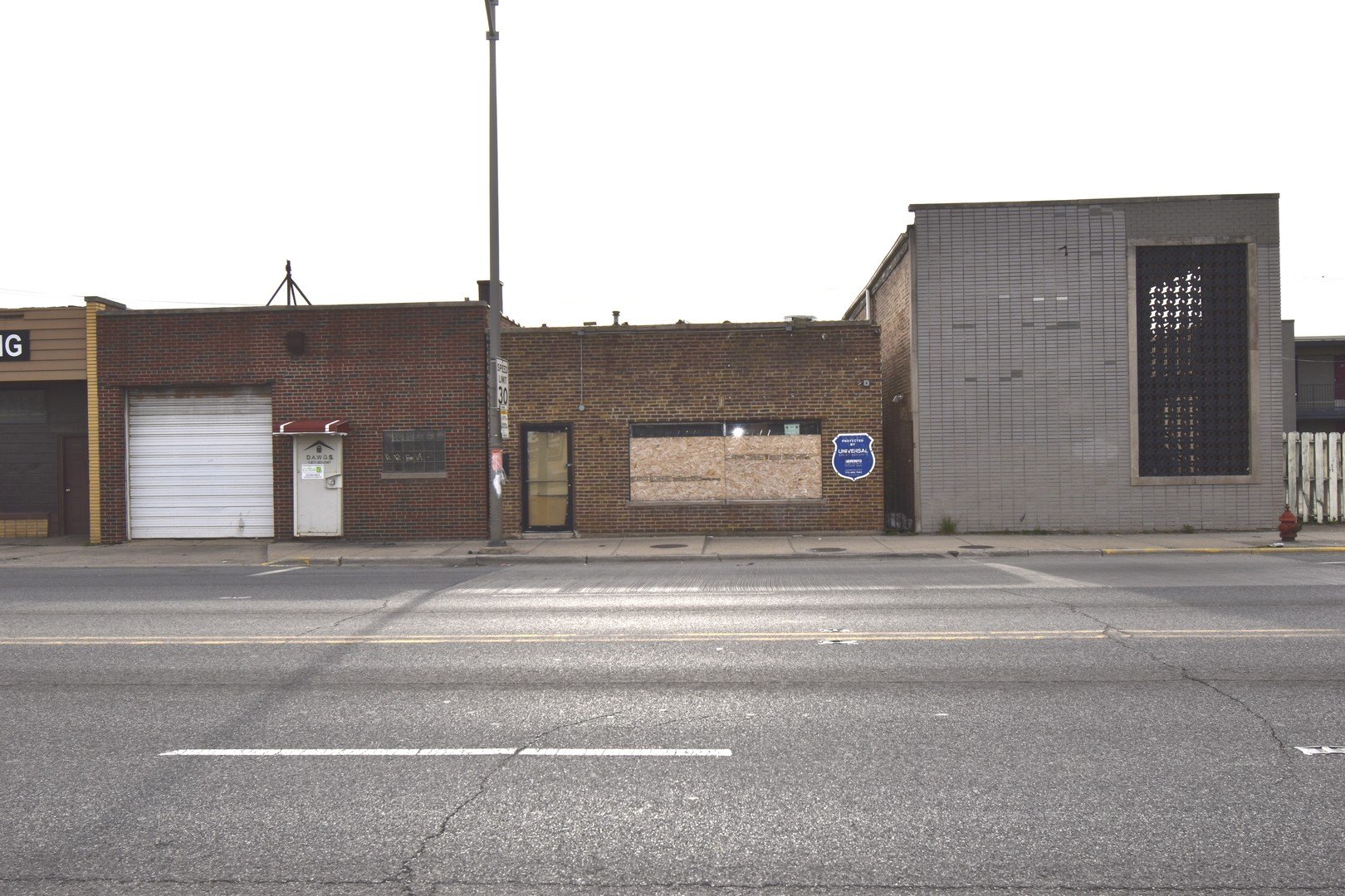 Commercial Building with Equipment Included