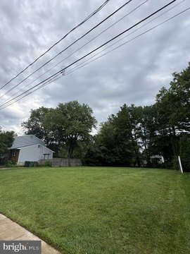 Land, NEWARK, DE