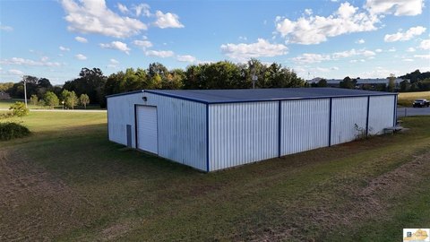 Industrial Property with Expansion Potential