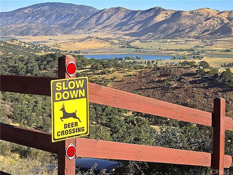 Tehachapi Land with Mountain Views