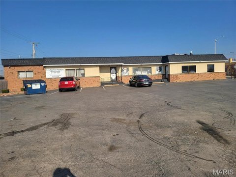 Retail/Office Opportunity in St. Louis