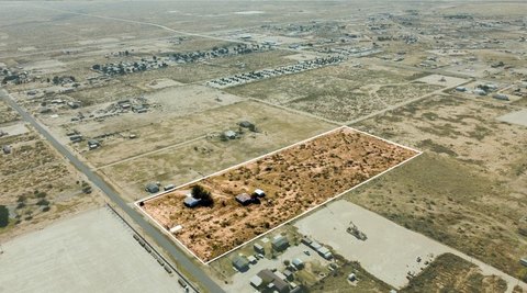 11.94 Acres in Gardendale, TX