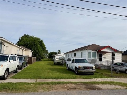 LAND - Gretna, LA