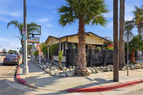 Freestanding Office Building with Parking