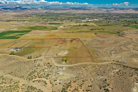Expansive Land Parcel in Vernal