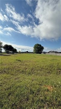 Residential Corner Lot in Loranger