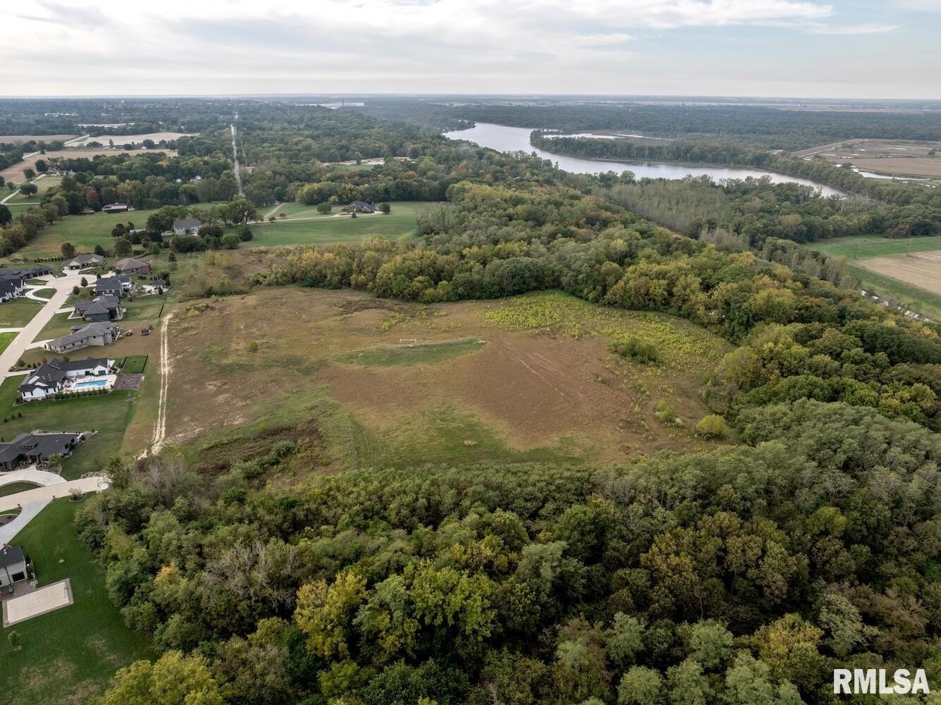Prime Bluff Property in Quincy