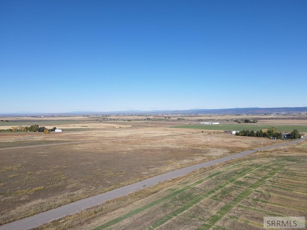 Land Near Fall River, Ashton