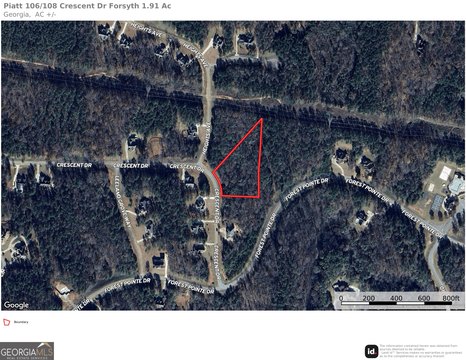 Land in River Forest Community