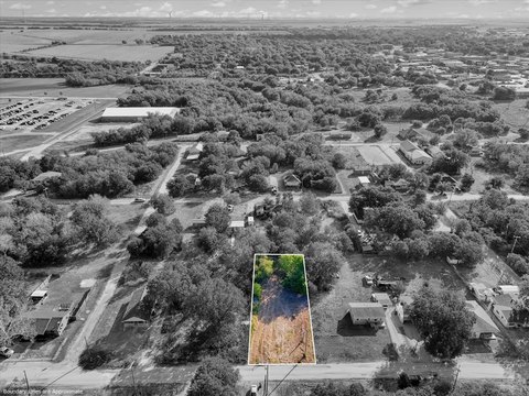 Land, Mart, TX
