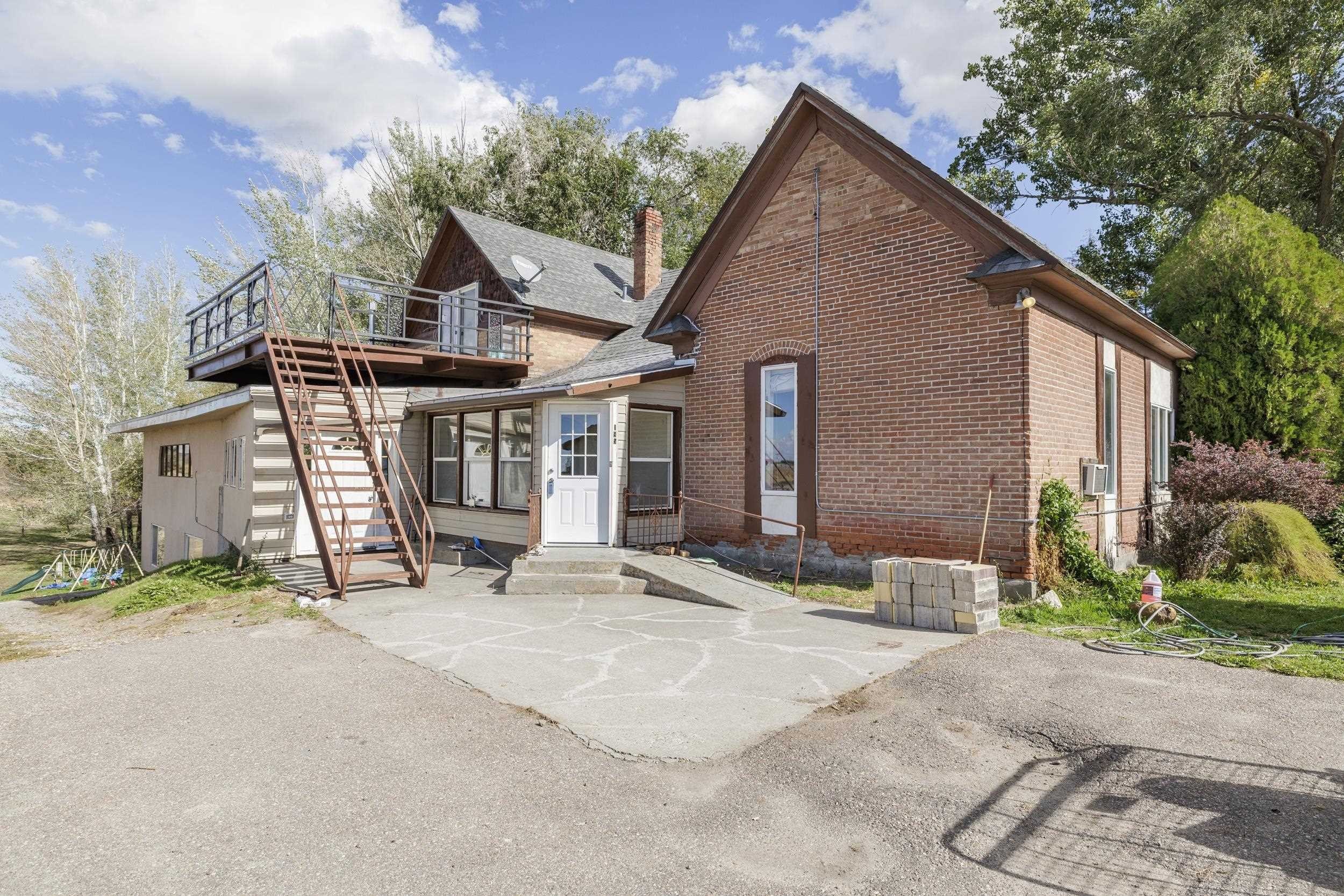 Charming Blackfoot Duplex with Updates