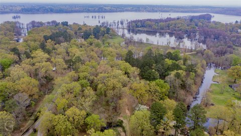 Caddo Lake Waterfront Island Paradise
