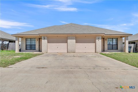 Killeen Duplex with Spacious Layout
