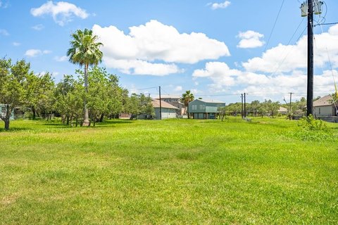 LAND - ROCKPORT, TX