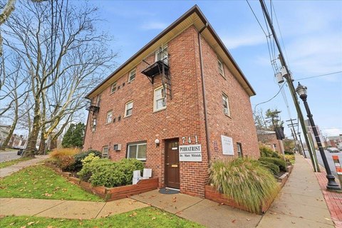 Ground-Floor Medical Office Suite