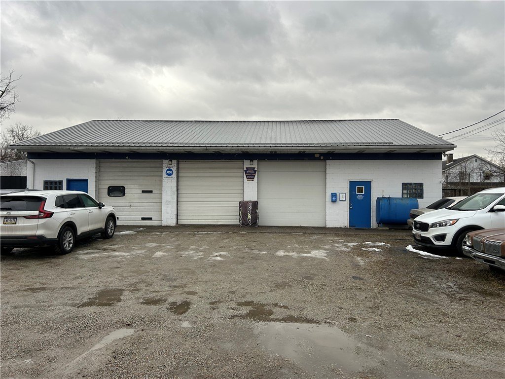 Auto Repair Shop on Route 21