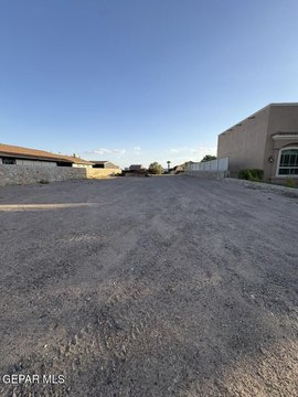 Land, El Paso, TX