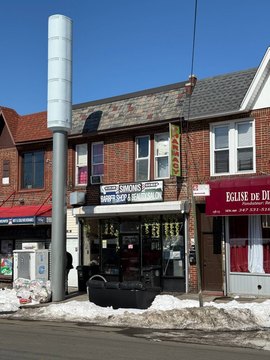 Mixed-Use Building in Saint Albans