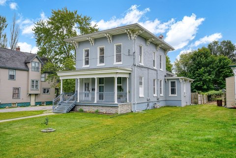 Upper-Lower Duplex