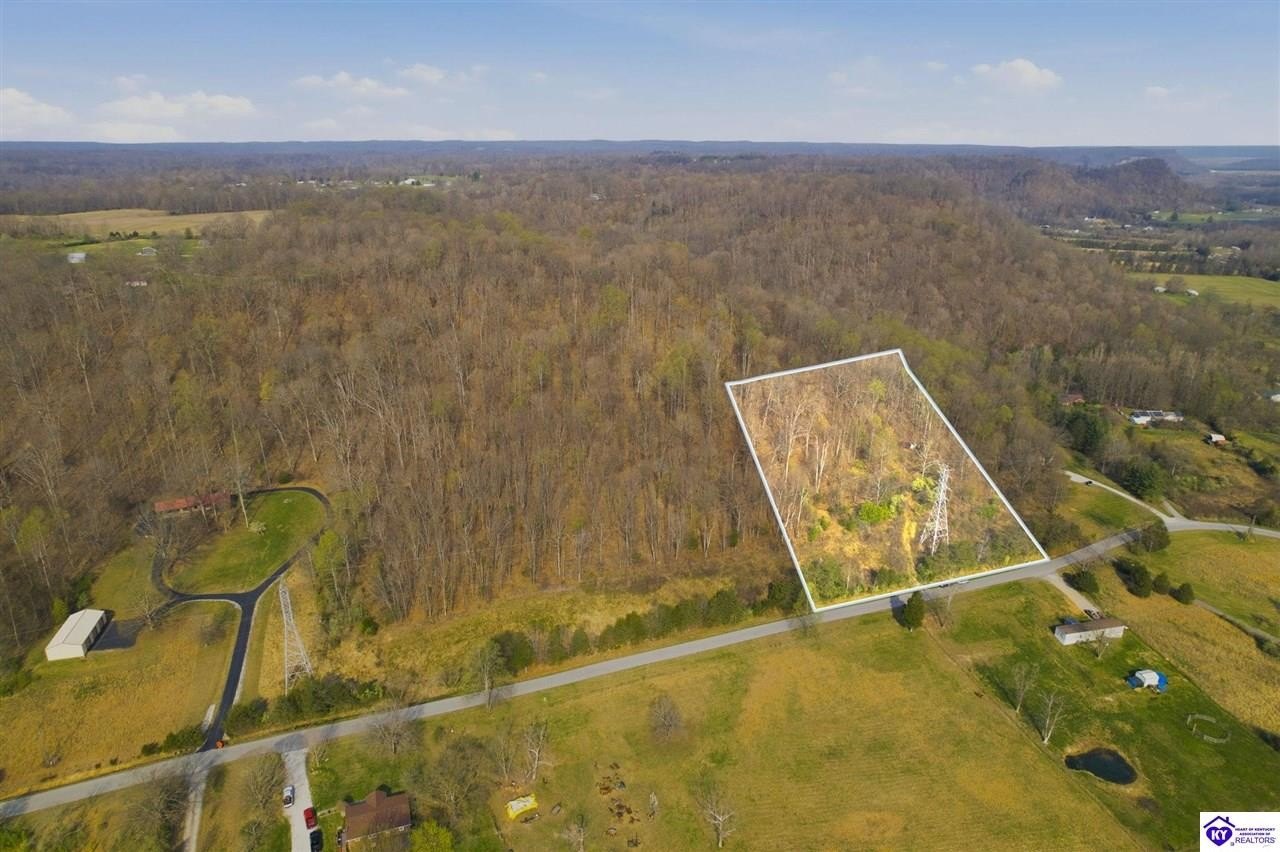 6.8 Acre Wooded Residential Lot