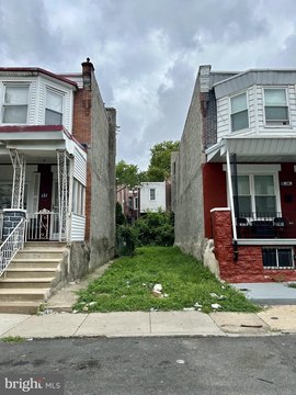 LAND - PHILADELPHIA, PA