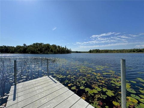 Aitkin Land with Lake Shoreline