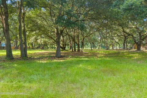 Land, Ocean Springs, MS