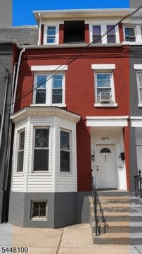 Updated 2-Unit Brownstone Duplex