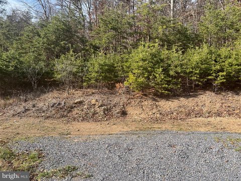 Unrestricted Land in Berkeley Springs