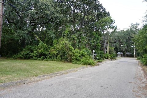 Land, Tallahassee, FL