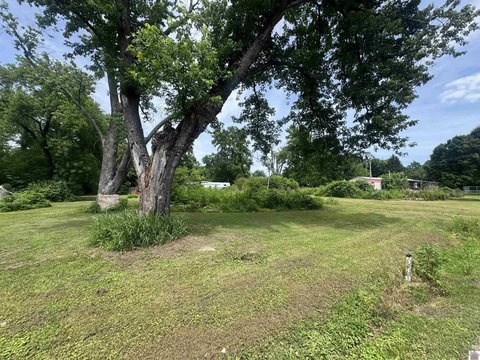 LAND - Mayfield, KY