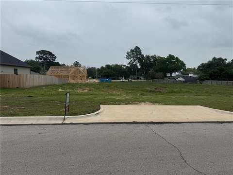 Land, BELLVILLE, TX
