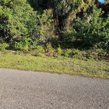 Land, NORTH PORT, FL