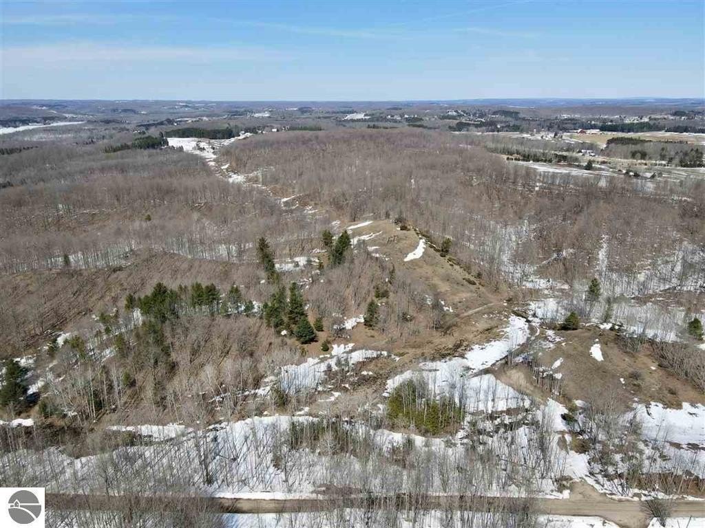 Secluded Wooded Land Near Six Mile Lake