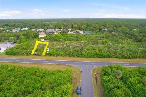 Residential Lot in Englewood