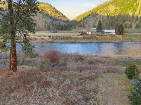 Clark Fork Riverfront Land Parcel