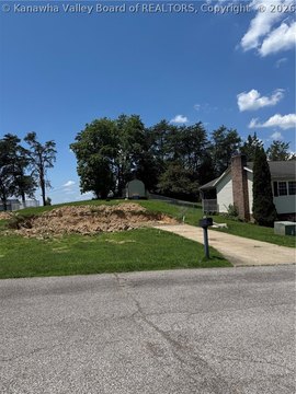 Land, Hurricane, WV