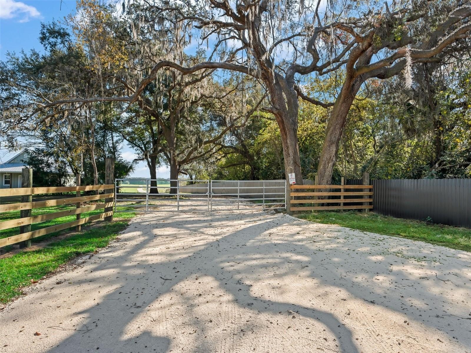 Prime Country Land in BUSHNELL
