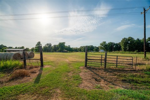 LAND - Paris, TX
