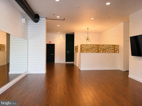 Retail Space with Lower-Level Storage