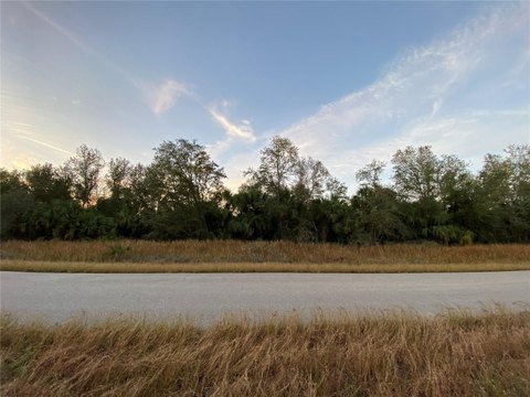 Land, NORTH PORT, FL