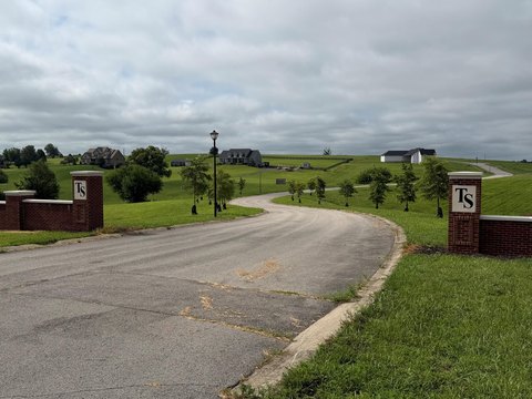 Land, Danville, KY