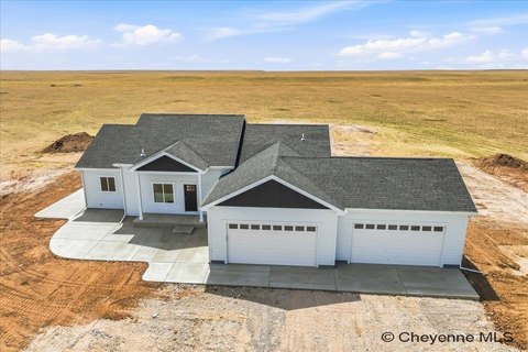 New Ranch Home on 35 Acres