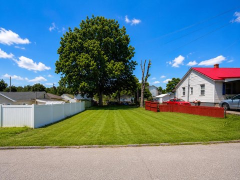 LAND - Nicholasville, KY