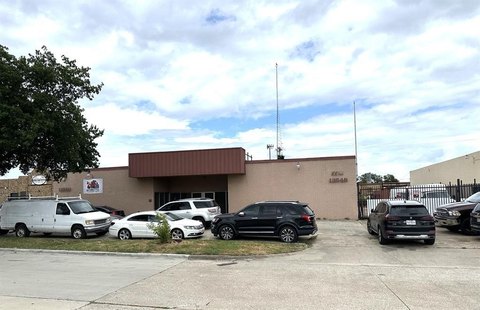 Dallas Warehouse with Leased Unit