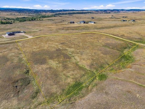 LAND, Belle Fourche, SD