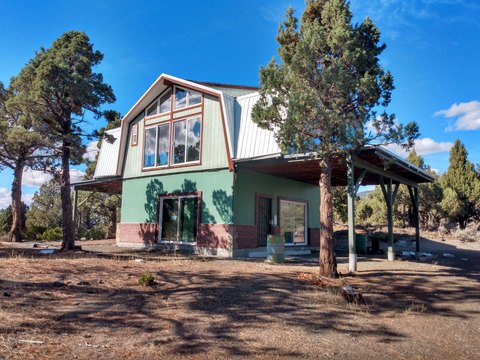 Land with Panoramic Mountain Views