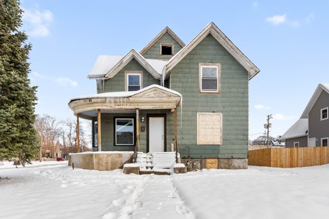 Remodeled Duplex with Garage/Workshop