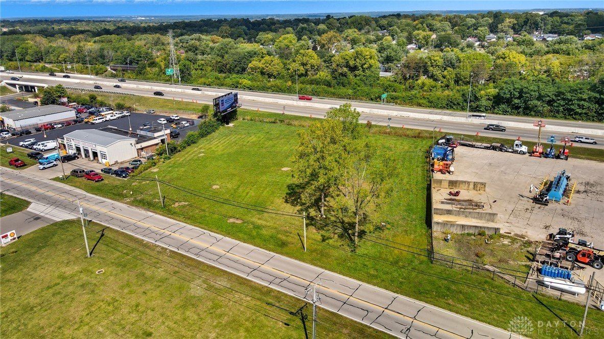 Commercial Land on Linden Avenue